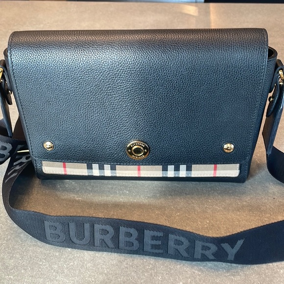 Burberry Handbags - Burberry Note Bag